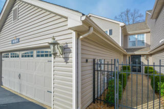 10105 Colonel Hancock Dr, Louisville, KY 40291-5014