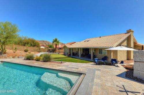 12618 38 St, Phoenix AZ 85040-1613 exterior