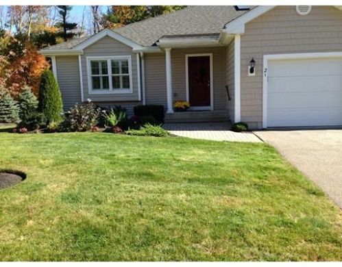 28 Village Rd, Worcester MA  01612-1381 exterior