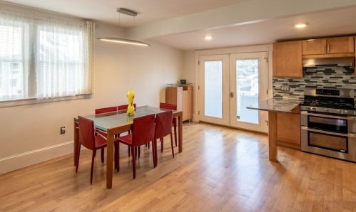 39 Franklin St, Milton MA 02186-5504 exterior