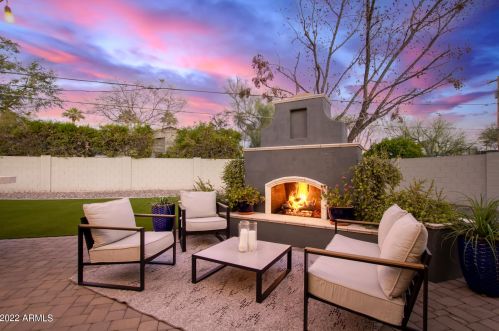 3819 41 Pl, Phoenix AZ 85044-1331 exterior