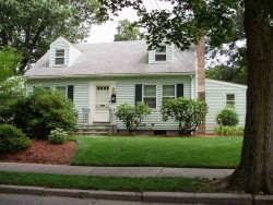 25 Clearwater Rd, Newton, MA 02462-1132