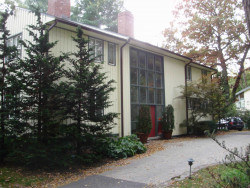 180 Elgin St, Newton, MA 02459-2302