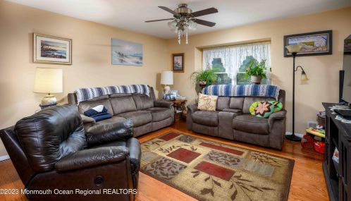 10 Cambridge Dr, Jackson Twp NJ 08527-2608 exterior