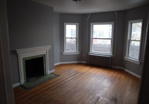 3 Bow St, Taunton MA 02780-4225 exterior