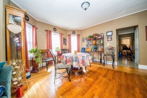 1029 Plymouth Ave, Fall River MA 02721-1939 exterior