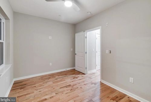 1435 5th St, Philadelphia, PA 19147-5939