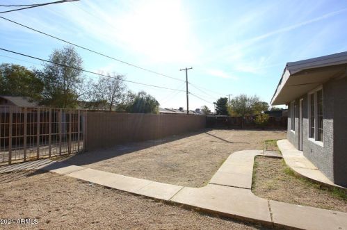 2931 39 Dr, Phoenix AZ 85029-1903 exterior