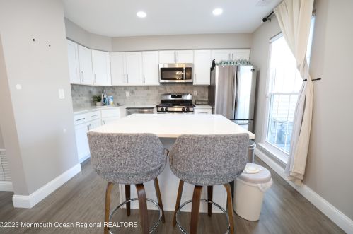 30 Renee Ct, Jackson Twp NJ 08527-2371 exterior