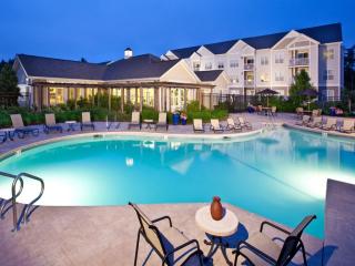 1100 Pembroke Woods Dr, Pembroke MA  02359-4968 exterior