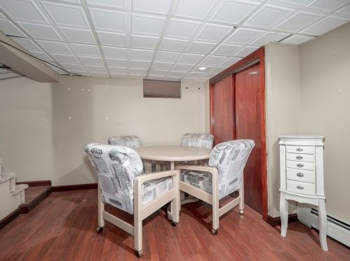 1174 Mammoth Rd, Dracut MA  01826-3147 exterior