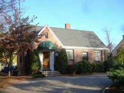 64 Columbus St, Newton, MA 02461-1439