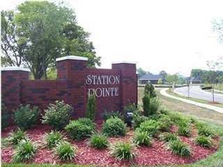 10319 Valley Farms Blvd, Louisville, KY 40272-3280