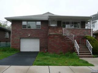 219 Mccloud Dr, West Fort Lee NJ  07024-5303 exterior