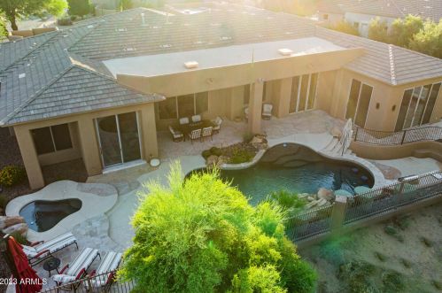 22843 54th St, Phoenix AZ  85054-7199 exterior