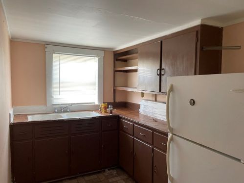 323 Purchase St, New Bedford MA 02740-5739 exterior