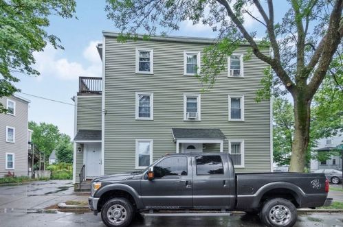 28 Beech St, Newton, MA 02458-1026