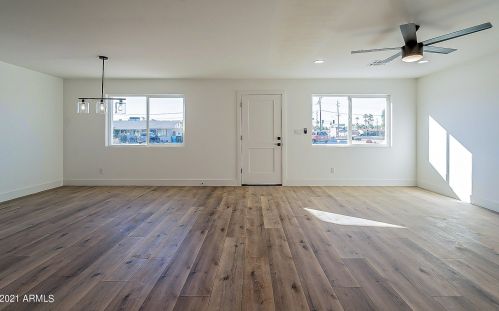 3202 Captain Dreyfus Ave, Phoenix AZ 85032-6706 exterior