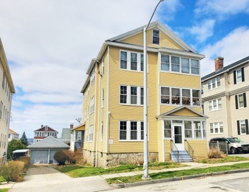 81 Fairfax Rd, Worcester MA  01610-2052 exterior