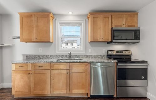 6 Idalla Rd, Worcester MA 01606-1043 exterior