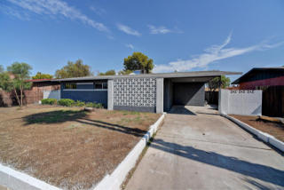 2252 Sunnyside Dr, Phoenix, AZ 85028-1718