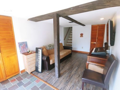 233 Essex Ave, Gloucester MA 01930-4927 exterior