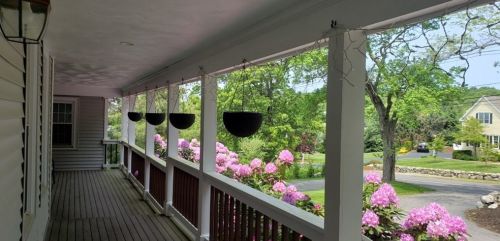 9 Parmenter Rd, Southborough, MA 01772-1319