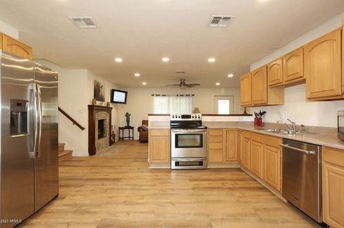 2835 Belmont Ave, Phoenix, AZ 85051-6619