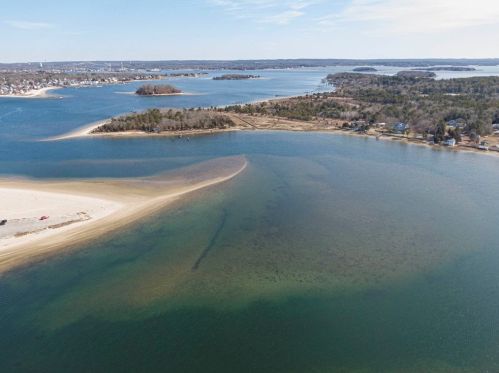 19 Over Jordan Rd, Wareham MA 02571-2414 exterior