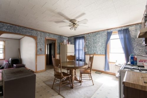 109 Diman St, Fall River MA 02721-1027 exterior