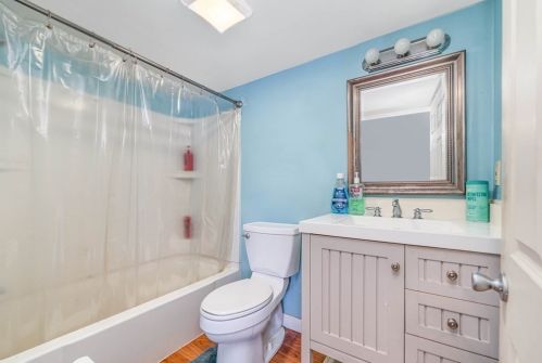 19 Friend St, Taunton MA 02780-2924 exterior