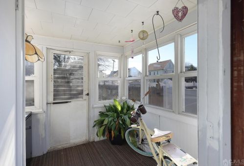 19 Jeanette St, Carteret NJ  07008-3131 exterior