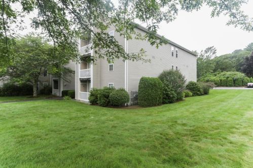 5 Marc Dr, Plymouth MA 02360-6118 exterior