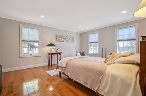 2 Trevor Ln, Worcester MA  01605-1081 exterior