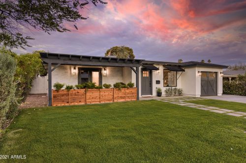 4235 35th Way, Phoenix AZ  85018-4713 exterior