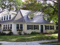 130 Cotton St, Newton, MA 02458-2641