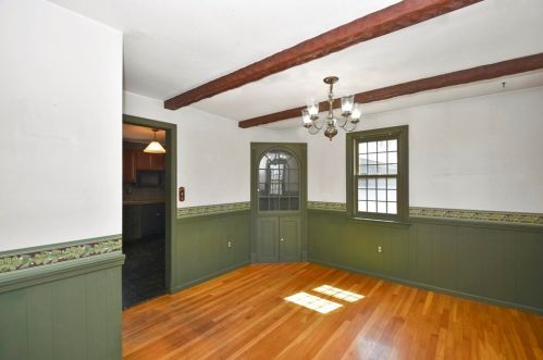 9 Knollwood Rd, Worcester MA 01612-1326 exterior