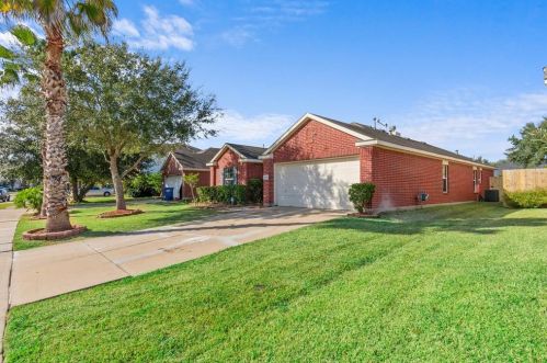 18134 Brightwood Park Ln, Richmond TX 77407-2293 exterior