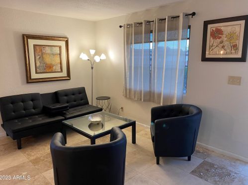 8805 12th Pl, Phoenix AZ  85020-3017 exterior