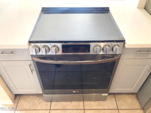 4229 47th Pl, Phoenix, AZ 85040-2025