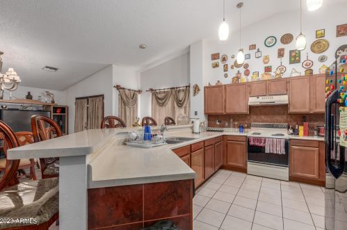 8914 Cambridge Ave, Phoenix AZ 85008-1215 exterior