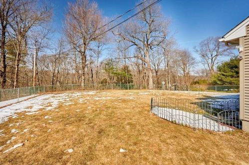 1685 Mountain Rd, Montgomery MA 01085-1480 exterior