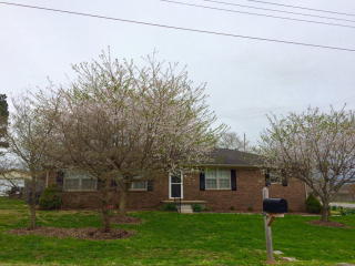 321 Linda Dr, Hopkinsville KY  42240-3956 exterior