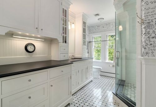 48 Windsor Rd, Newton MA 02468-1505 exterior