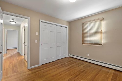 30 Bridle Path, Amherst MA 01002-1632 exterior