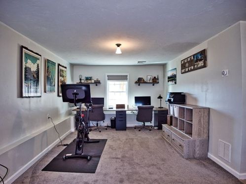 341 Courtney St, Fall River MA 02720-6726 exterior