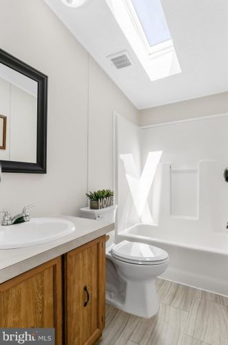 112 Cardinal Ave, West Deptford NJ  08051-1385 exterior