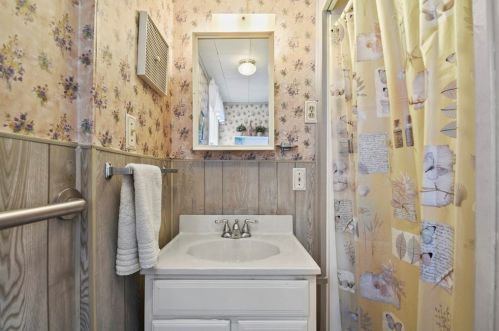 90 Mechanic St, Barre MA exterior