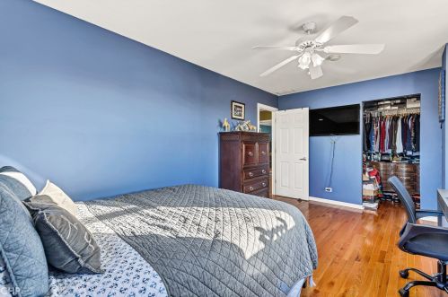 2614 Oak Park Ave, Forest View IL 60402-2533 exterior