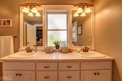 945 College Ave, Conyers GA 30012-4423 exterior